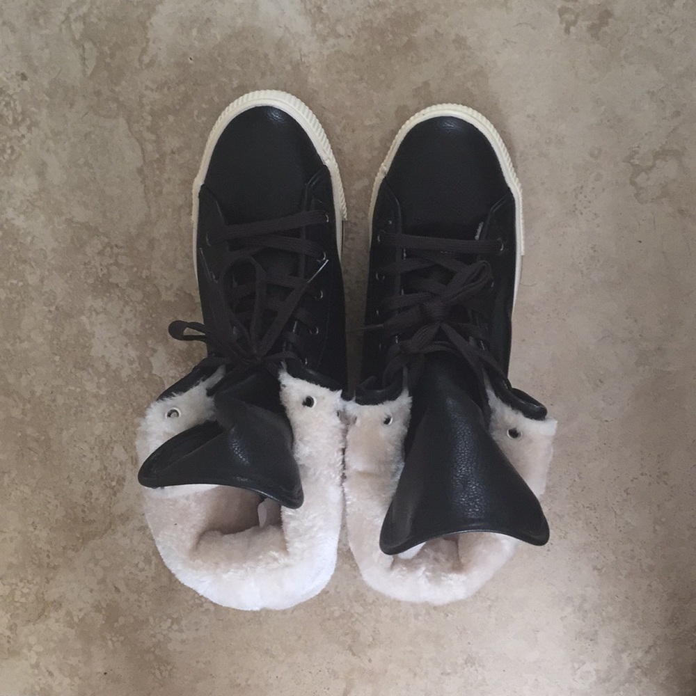 Women’s Shoes